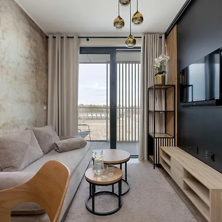 Apartman Art - W Mielnie Z Widokiem Na Jezioro, Parkingiem I Basenem Sezonowym By Renters *